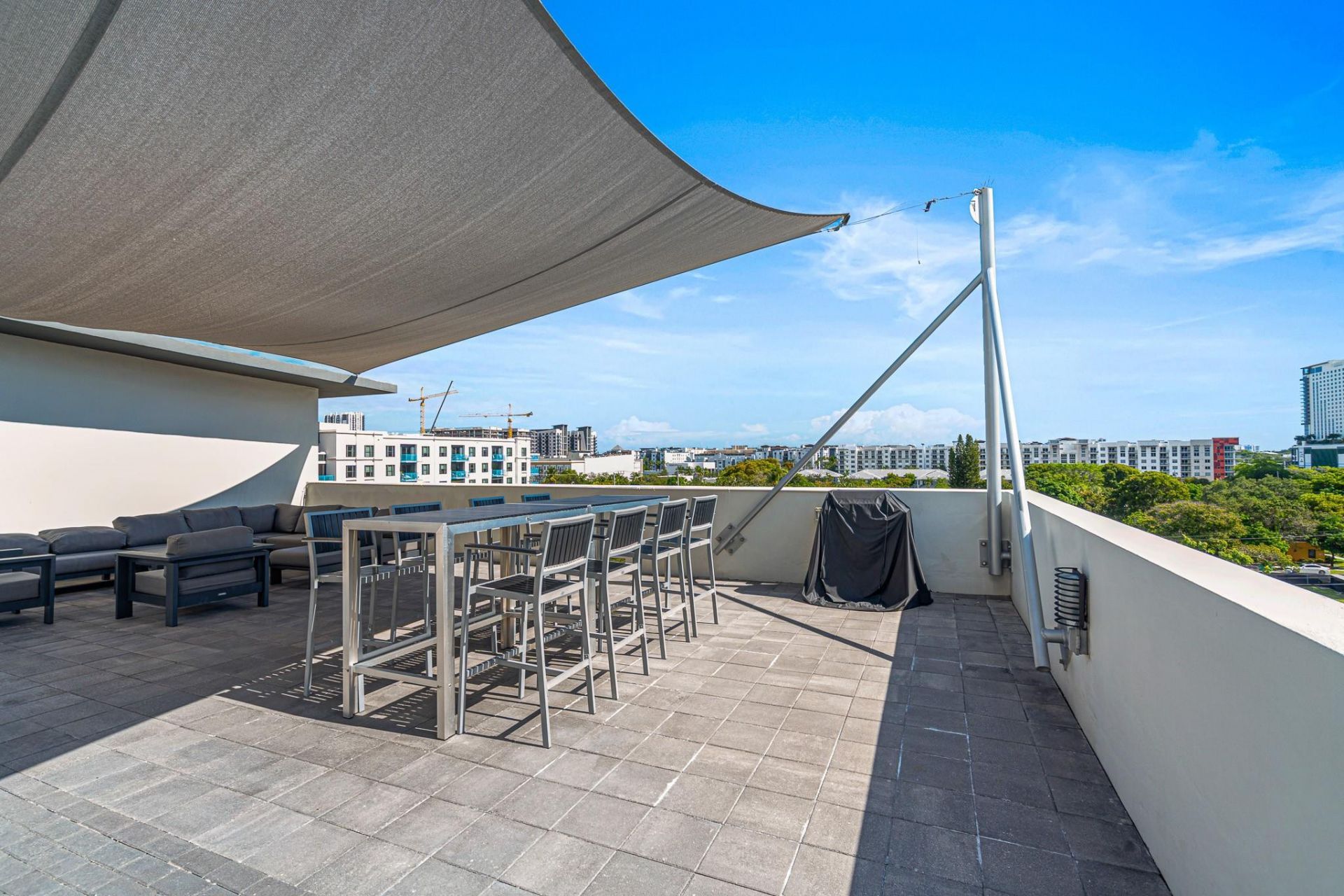 445 Andrews Avenue, Unit 202, Fort Lauderdale, FL 33301 Photo