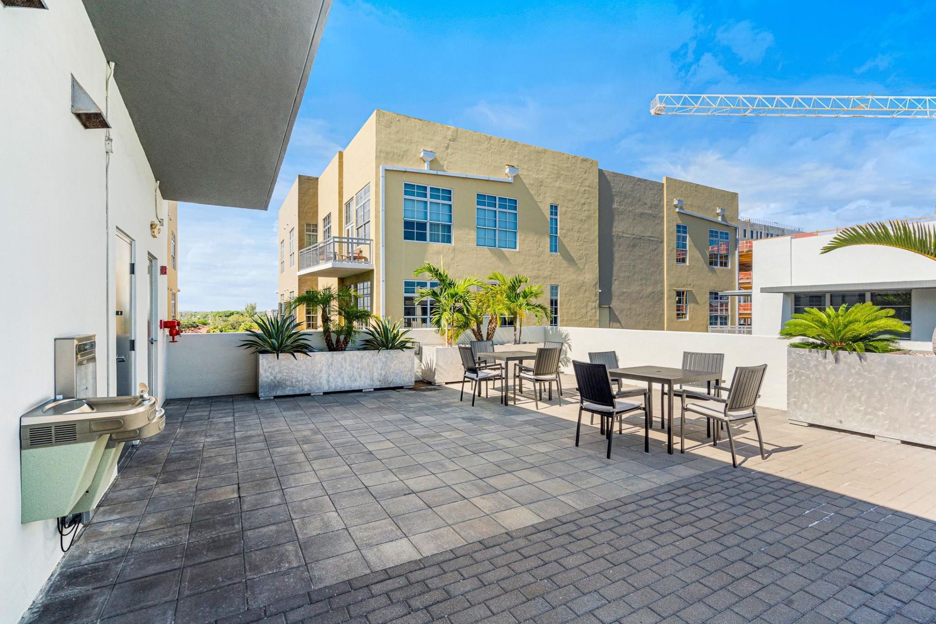 445 Andrews Avenue, Unit 202, Fort Lauderdale, FL 33301 Photo
