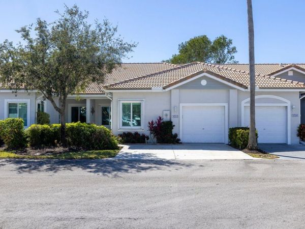 4212 SW 11th Street, Deerfield Beach, FL 33442