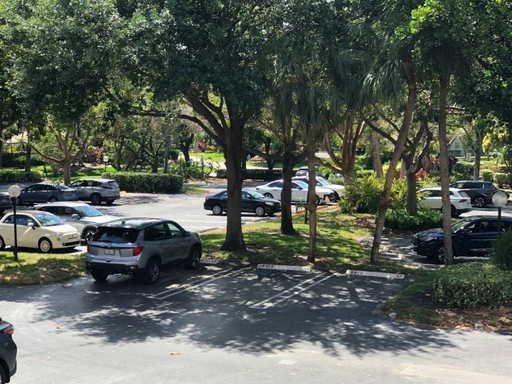 800 Cypress Grove Drive, Unit 204, Pompano Beach, FL 33069 Photo