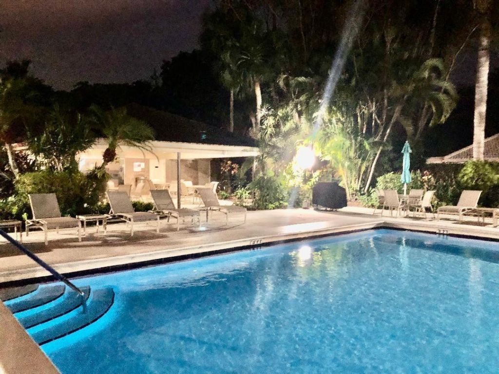 800 Cypress Grove Drive, Unit 204, Pompano Beach, FL 33069 Photo