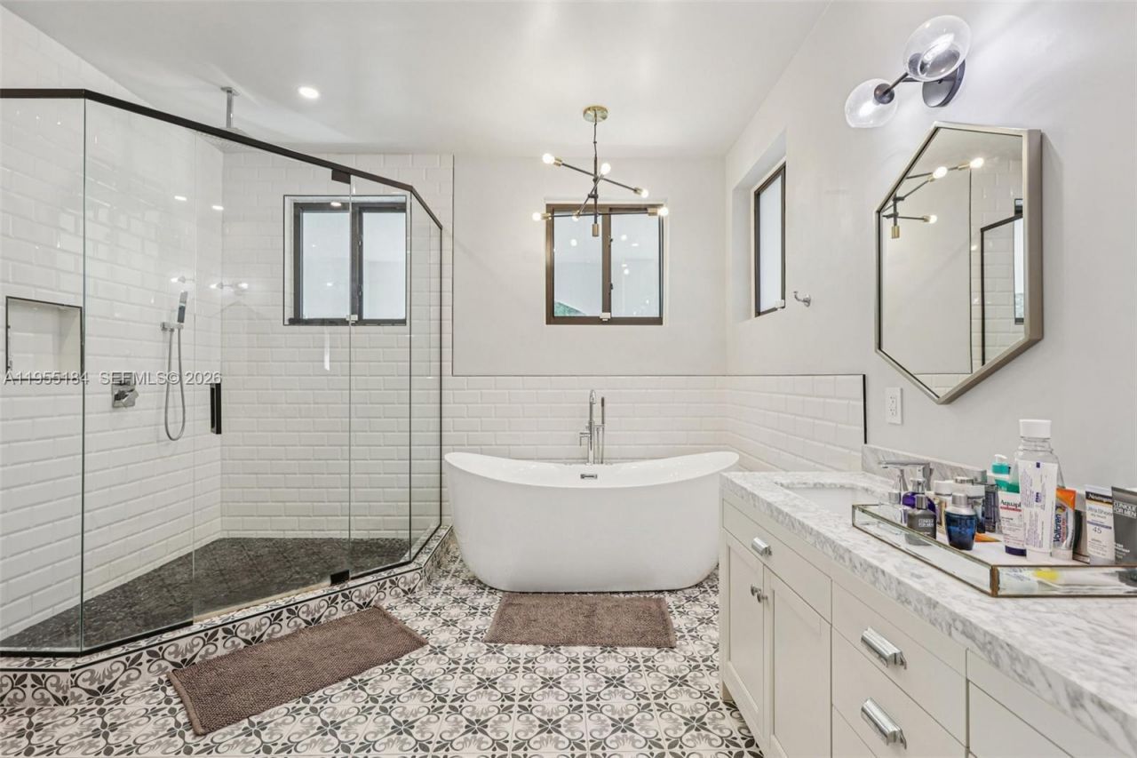 34 SW 22nd Rd, Unit NA, Miami, FL 33129 Photo