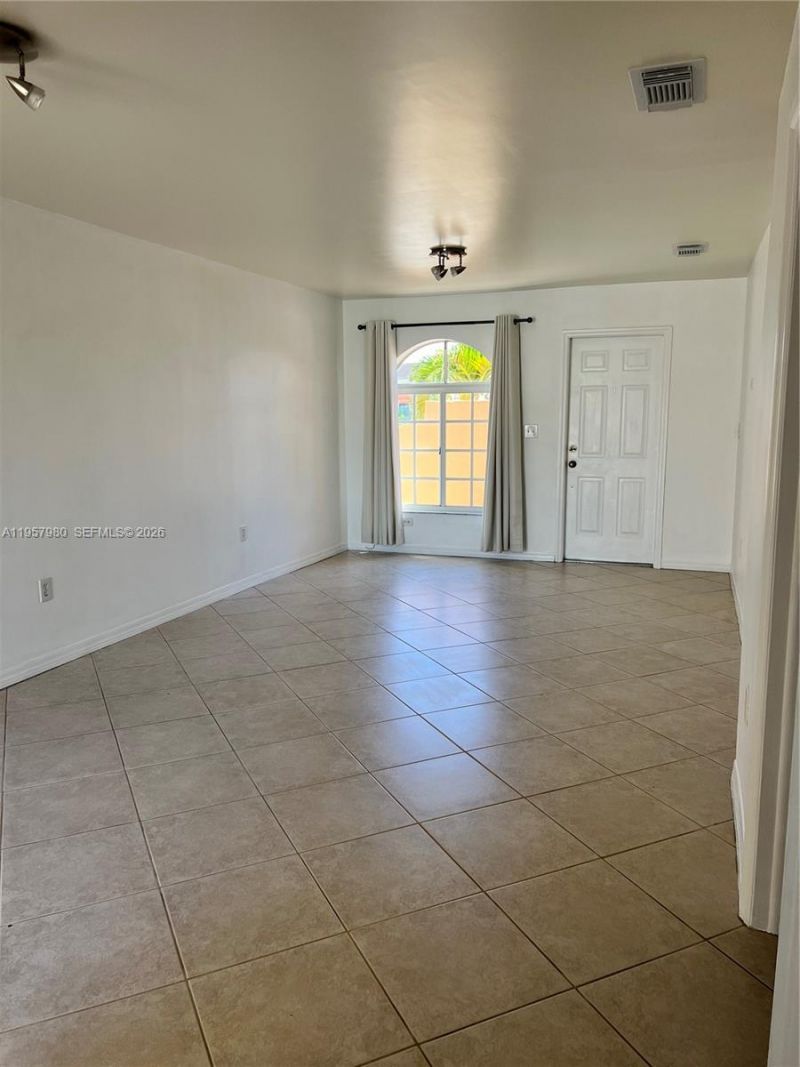 3810 SW 153rd Pl, Miami, FL 33185 Photo