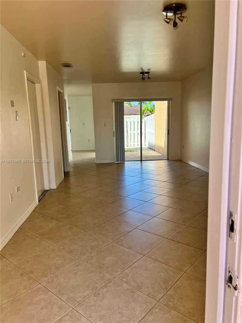 3810 SW 153rd Pl, Miami, FL 33185 Photo