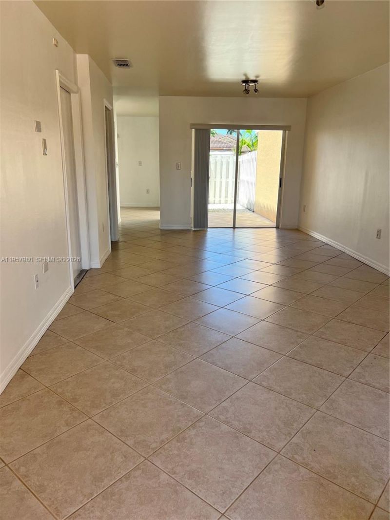 3810 SW 153rd Pl, Miami, FL 33185 Photo