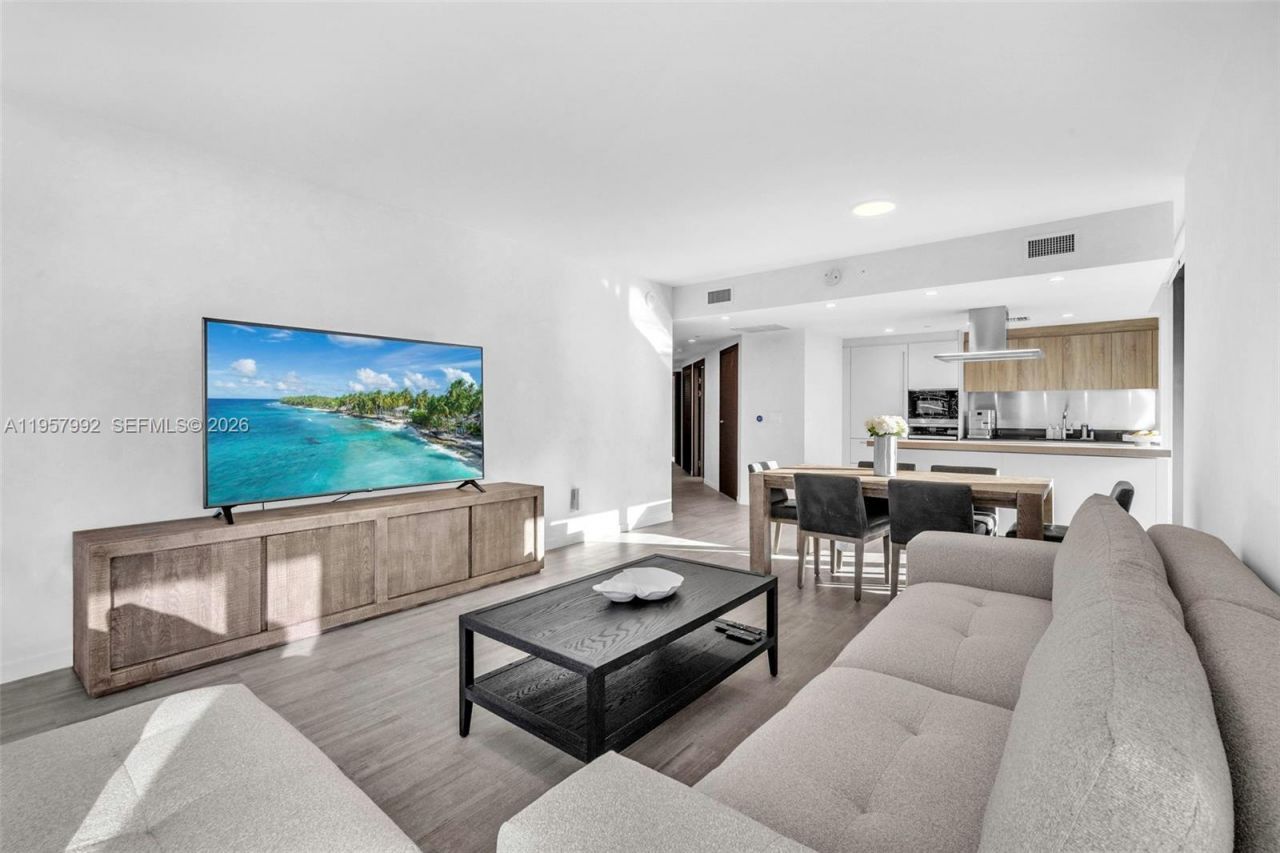 1000 Brickell Plz, Unit 3112, Miami, FL 33131 Photo