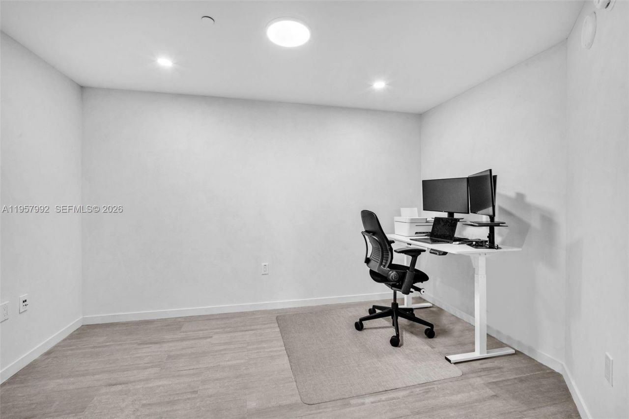 1000 Brickell Plz, Unit 3112, Miami, FL 33131 Photo