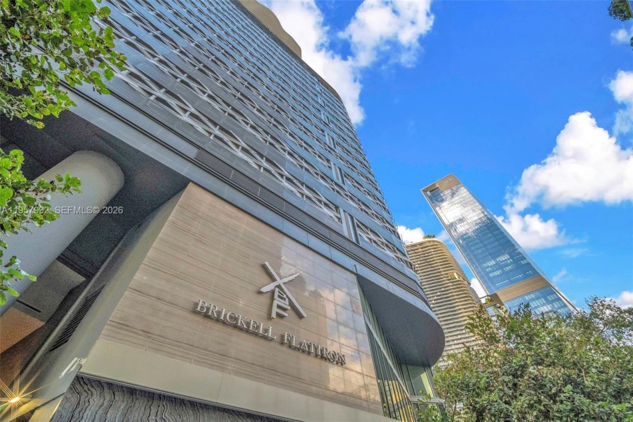1000 Brickell Plz, Unit 3112, Miami, FL 33131 Photo
