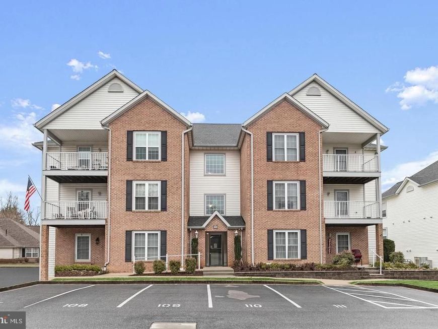 2021 Rudy Serra Drive, Unit 3B, Eldersburg, MD 21784 Main Photo