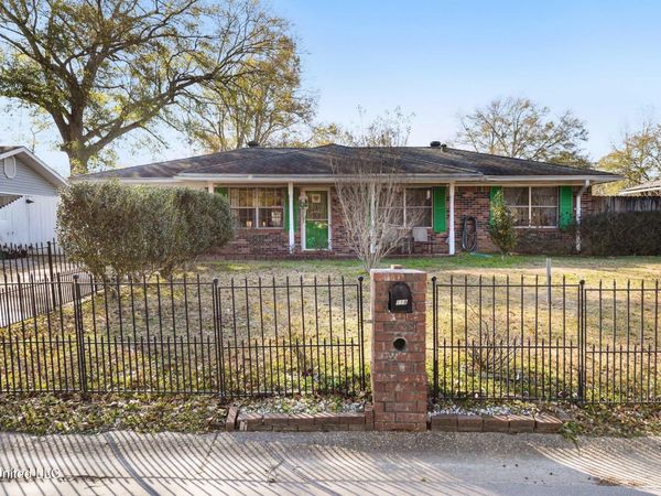 118 James Drive, Gulfport, MS 39503