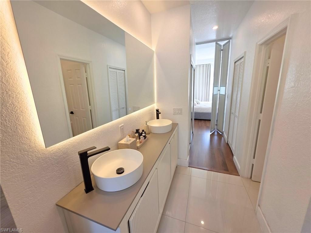 10820 NW 85th Ter, Miami, FL 33178 Photo