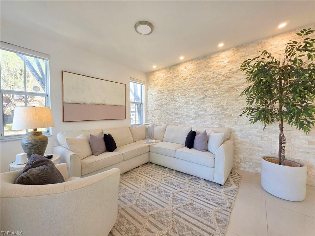 10820 NW 85th Ter, Miami, FL 33178 Photo