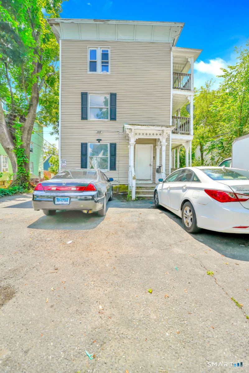 67 Burton, Waterbury, CT 06704 Main Photo