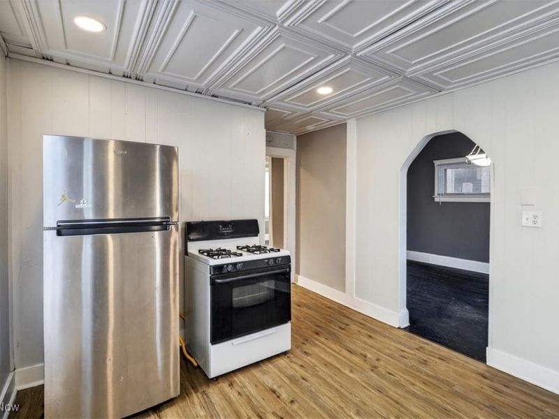 4002 Ardmore Avenue, Cleveland, OH 44109 Photo 19