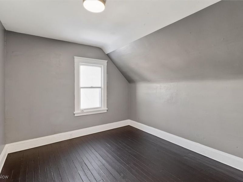 4002 Ardmore Avenue, Cleveland, OH 44109 Photo 30