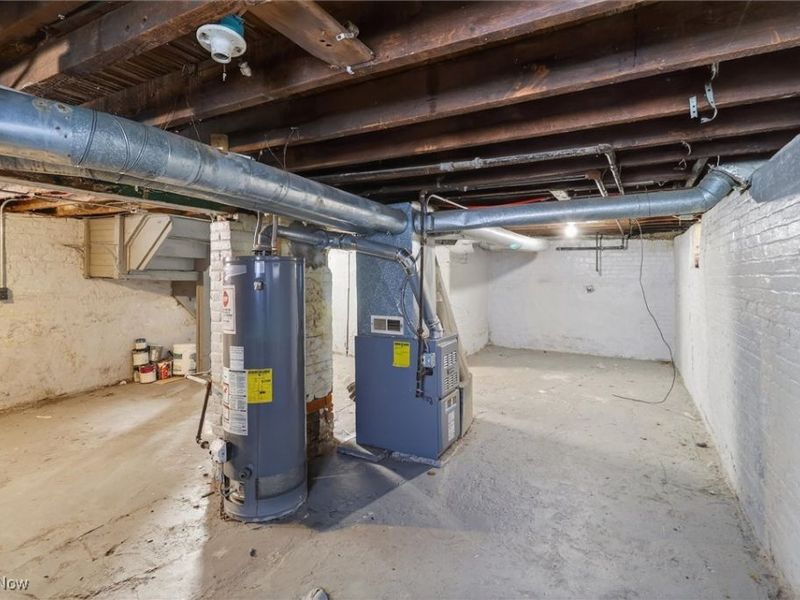 4002 Ardmore Avenue, Cleveland, OH 44109 Photo 38