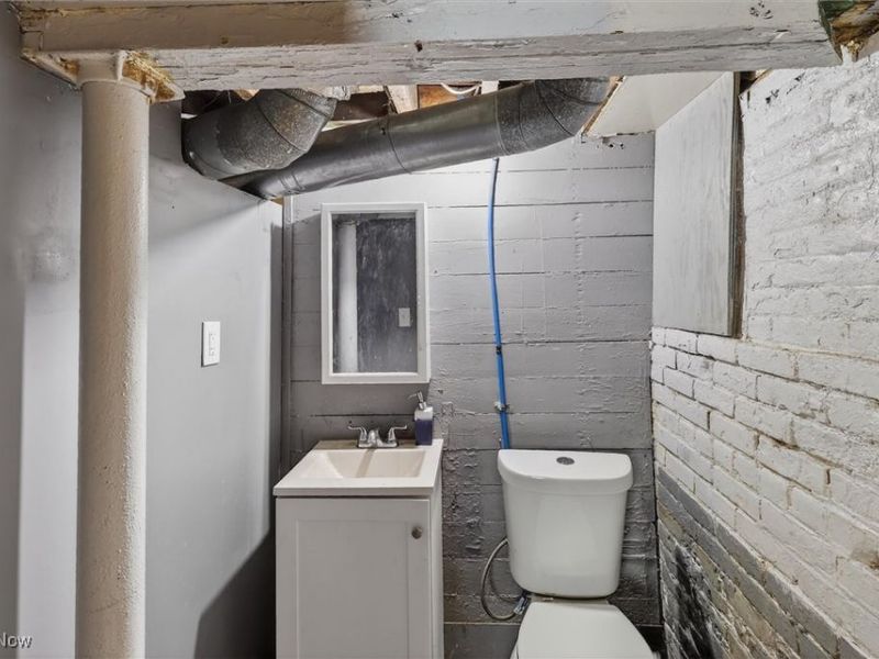 4002 Ardmore Avenue, Cleveland, OH 44109 Photo 40