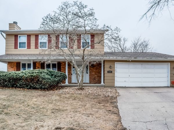 2205 Vermillion Lane, Marshalltown, IA 50158