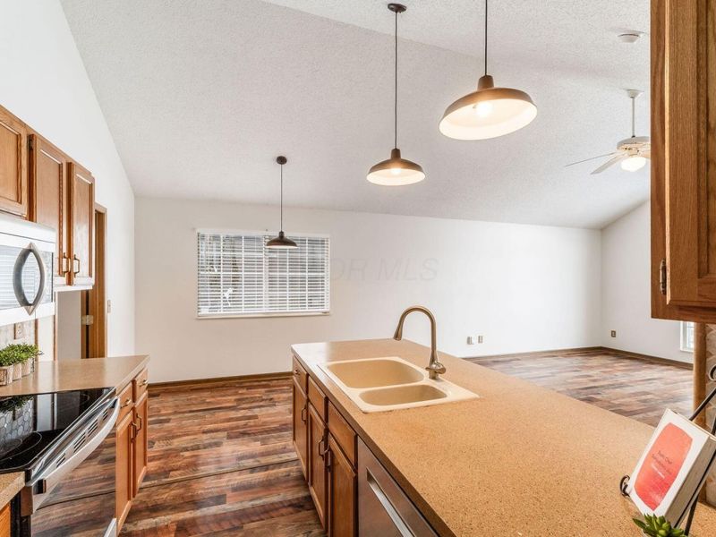 5600 Blendon View Court, Columbus, OH 43230 Photo 17