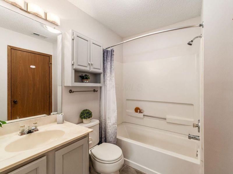 5600 Blendon View Court, Columbus, OH 43230 Photo 22