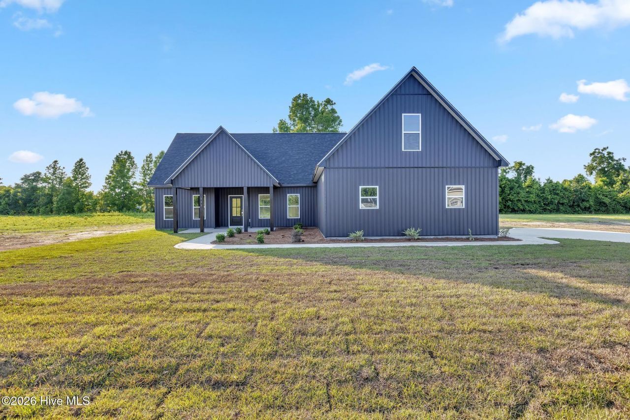 296 Haywood Drive, Richlands, NC 28574 Main Photo