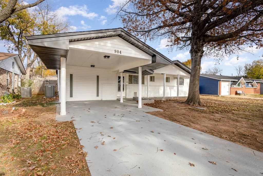 904 Dee Lane, Bedford, TX 76022 Main Photo