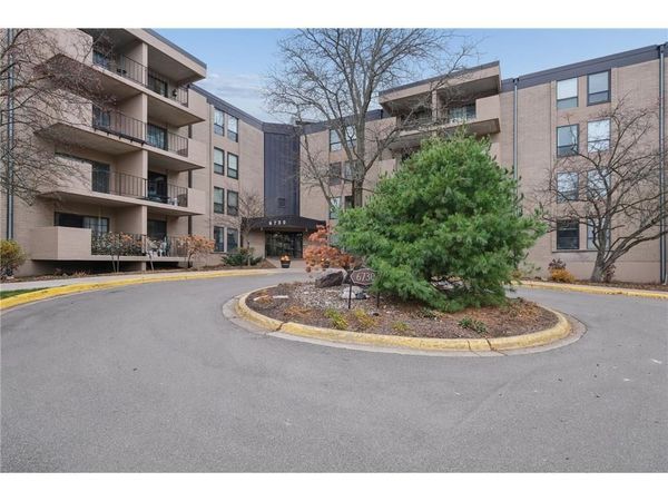 6670 Vernon Avenue S, Unit 202, Edina, MN 55436