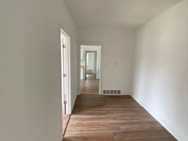 13517 Woodworth Road, Unit 1, Cleveland, OH 44112 Photo 11
