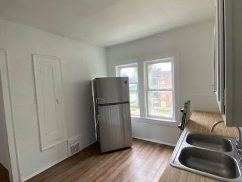 13517 Woodworth Road, Unit 1, Cleveland, OH 44112 Photo 8