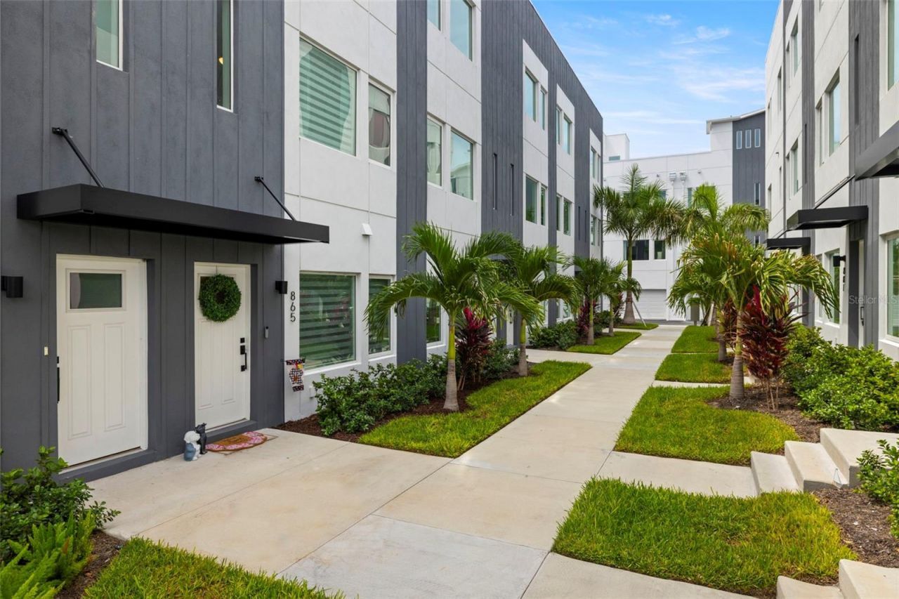 865 S 6 Avenue S, Unit 17, Saint Petersburg, FL 33701 Photo