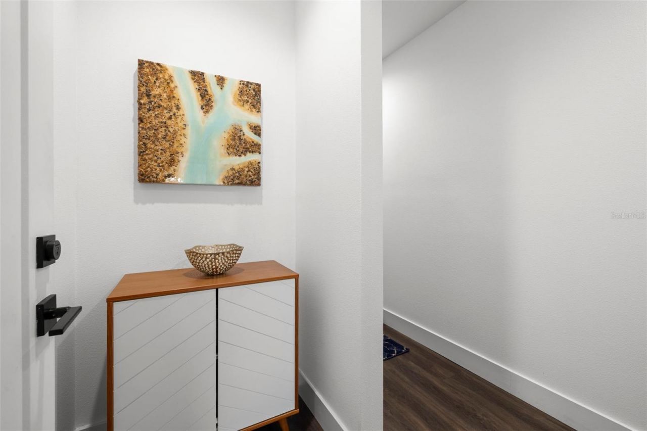 865 S 6 Avenue S, Unit 17, Saint Petersburg, FL 33701 Photo