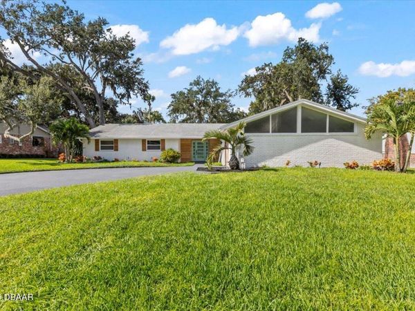 225 Pawnee Drive, Ormond Beach, FL 32174