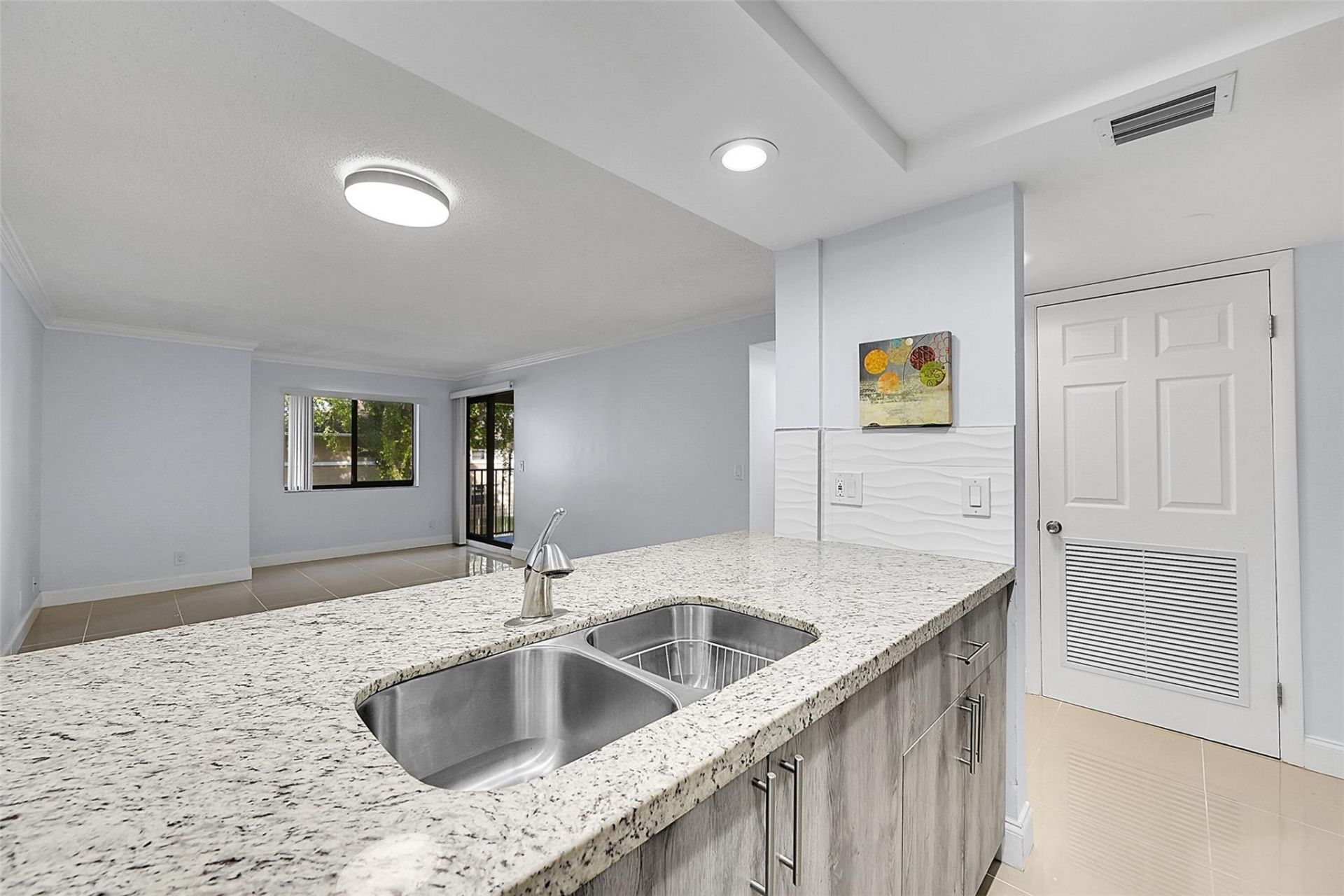 10001 W Atlantic Boulevard, Unit 221, Coral Springs, FL 33071 Photo