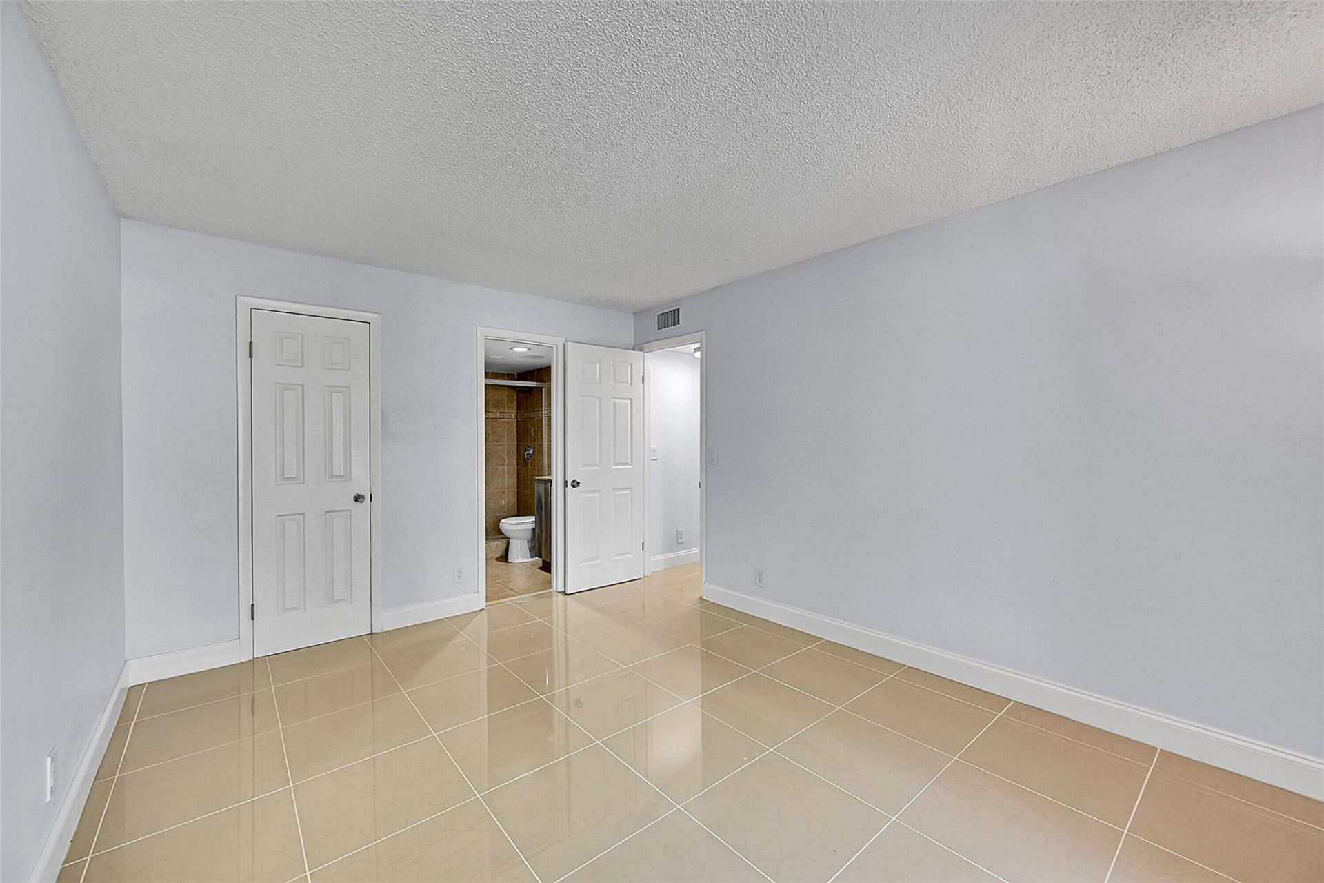 10001 W Atlantic Boulevard, Unit 221, Coral Springs, FL 33071 Photo