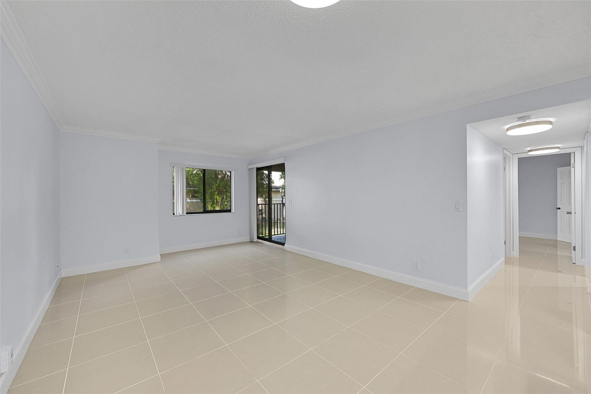 10001 W Atlantic Boulevard, Unit 221, Coral Springs, FL 33071 Photo