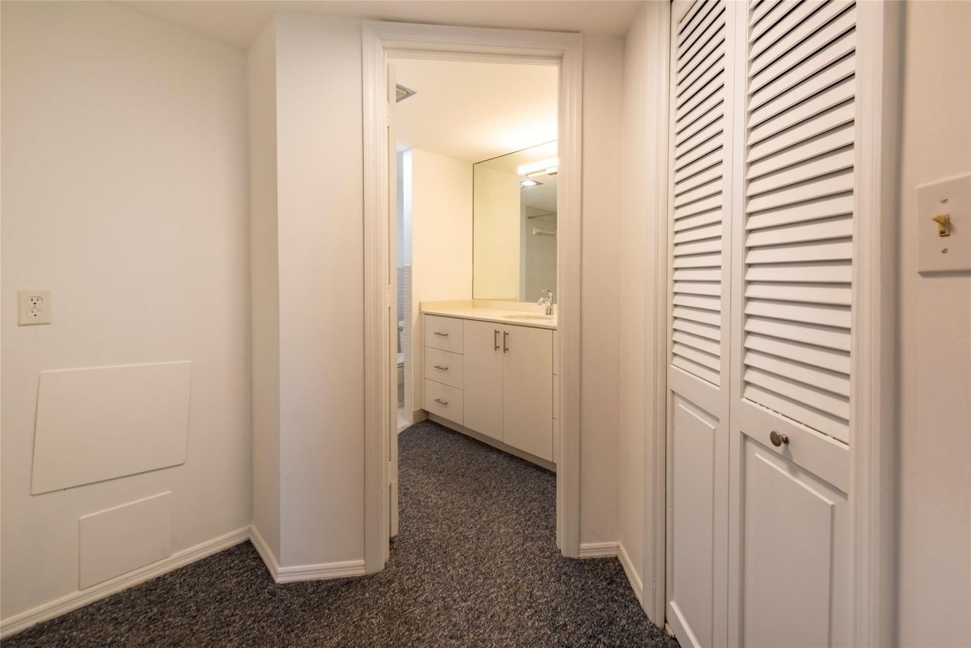 3101 NE 47th Court, Unit 504, Fort Lauderdale, FL 33308 Photo