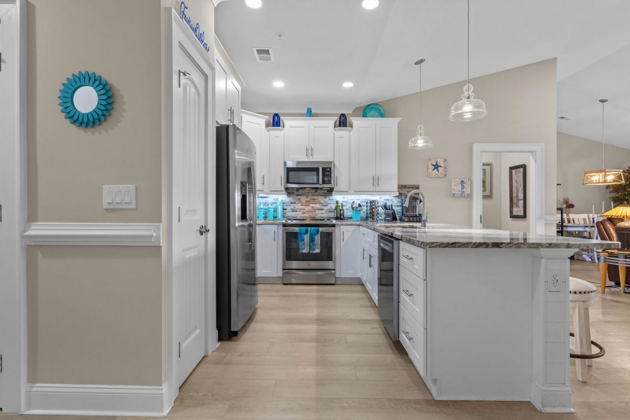 1012 Ray Costin Way Photo 13