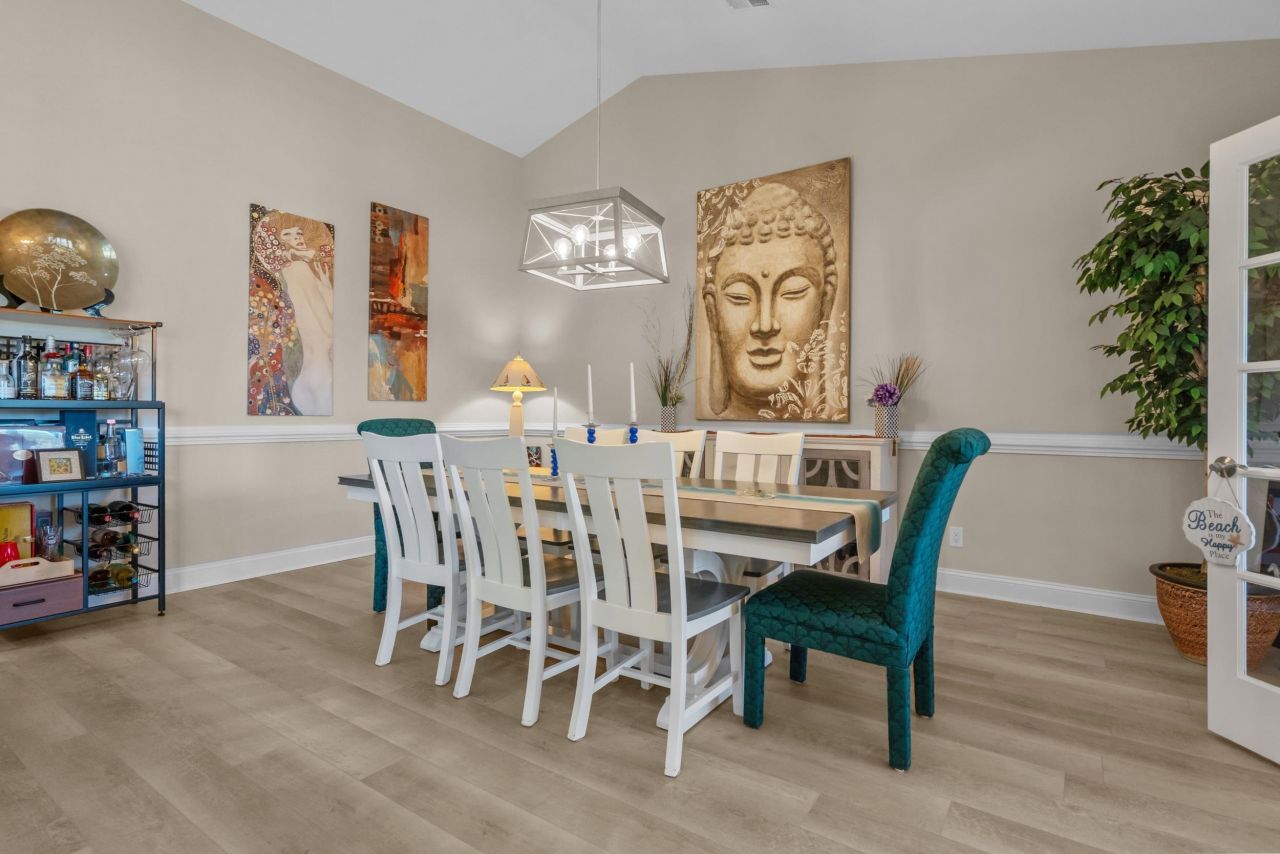 1012 Ray Costin Way Photo 8