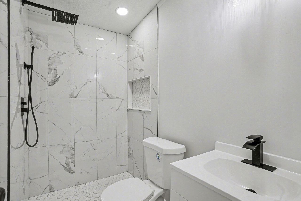 4287 Flat Bay Circle Photo 17