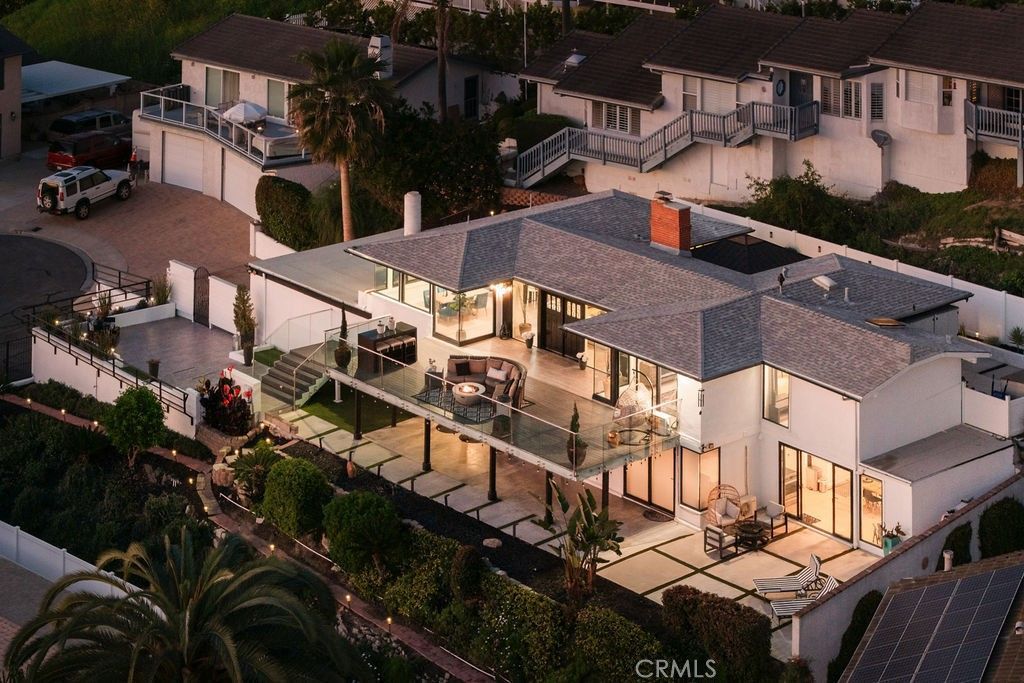 126 Avenida Trieste, San Clemente, CA 92672 Main Photo