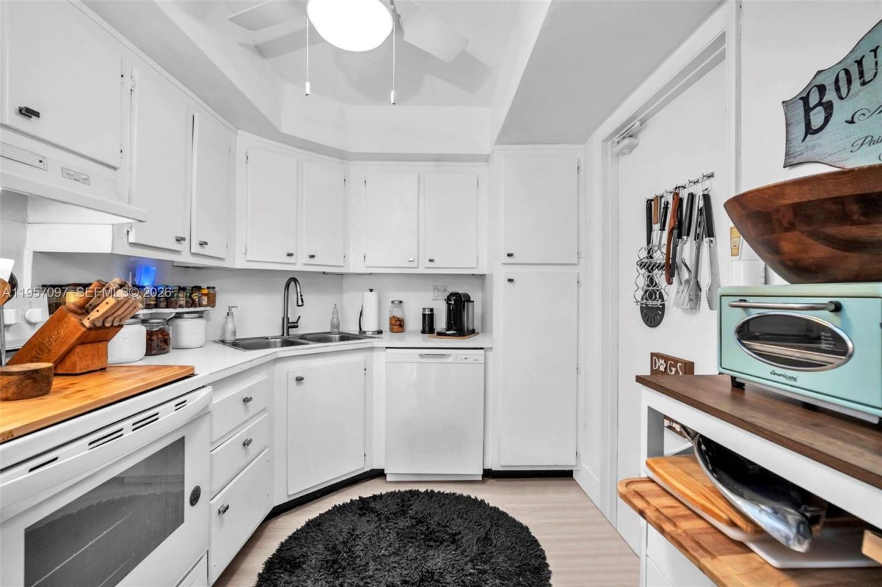 1280 SE 2nd Ct, Unit 1, Fort Lauderdale, FL 33301 Photo