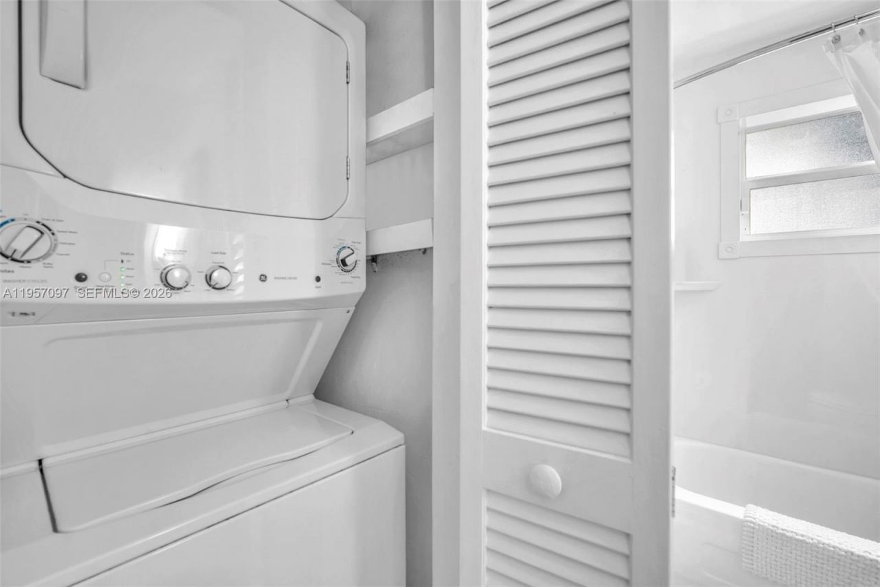 1280 SE 2nd Ct, Unit 1, Fort Lauderdale, FL 33301 Photo