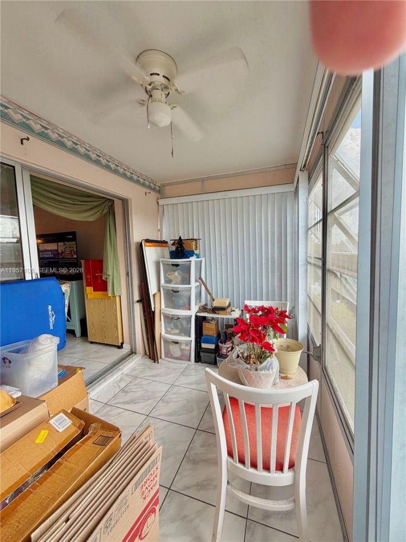 2901 NW 46th Ave , Unit 304, Lauderdale Lakes, FL 33313 Photo