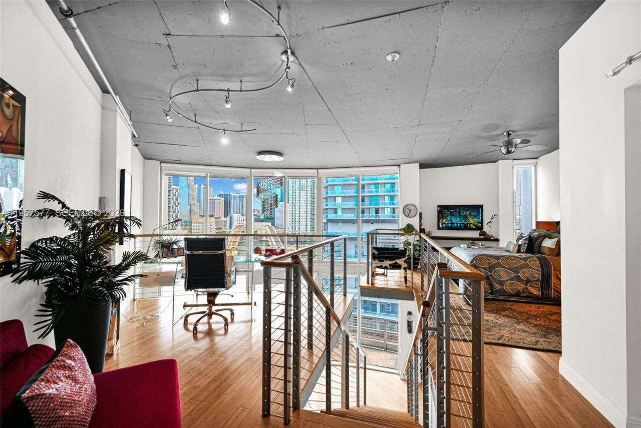 690 SW 1st Ct , Unit 1502, Miami, FL 33130 Photo