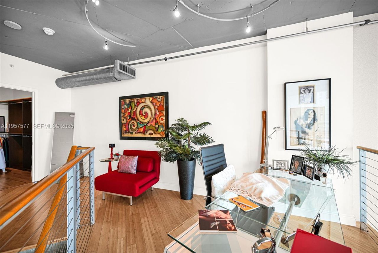 690 SW 1st Ct , Unit 1502, Miami, FL 33130 Photo