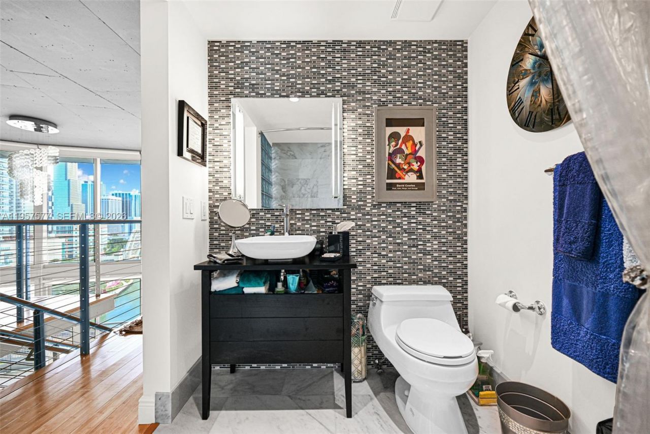 690 SW 1st Ct , Unit 1502, Miami, FL 33130 Photo