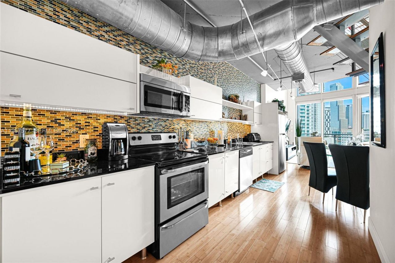 690 SW 1st Ct , Unit 1502, Miami, FL 33130 Photo