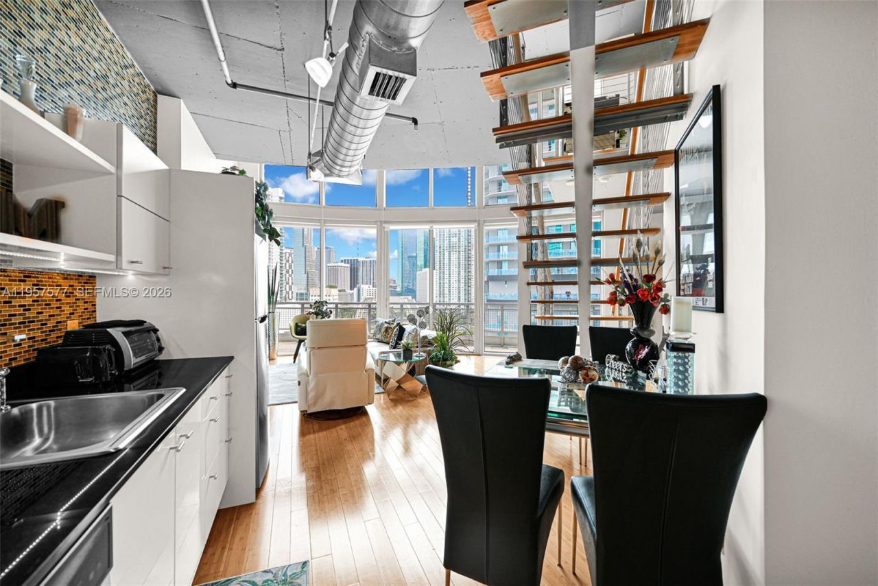 690 SW 1st Ct , Unit 1502, Miami, FL 33130 Photo