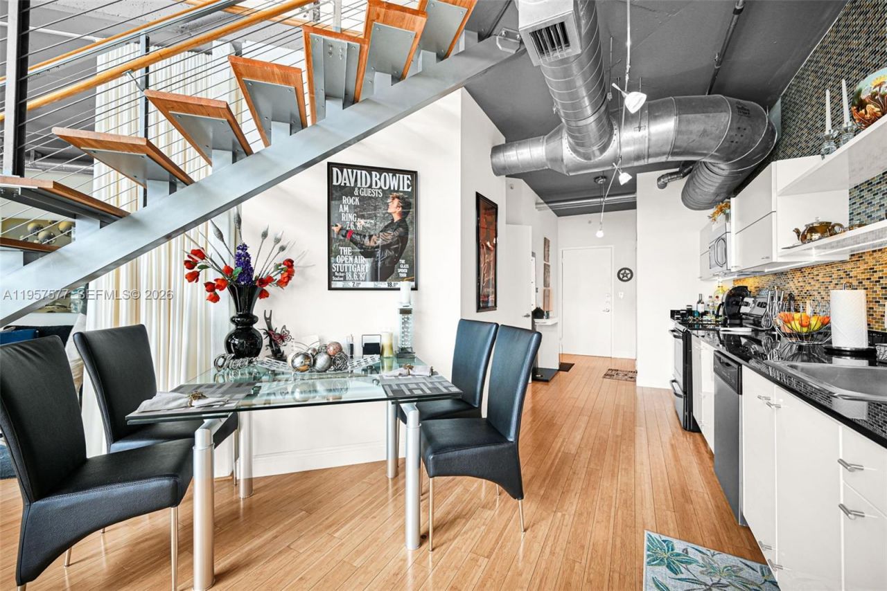 690 SW 1st Ct , Unit 1502, Miami, FL 33130 Photo