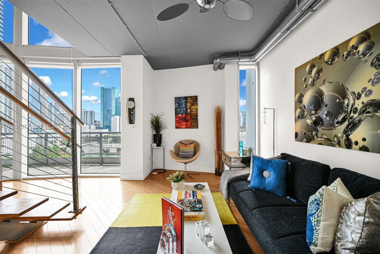 690 SW 1st Ct , Unit 1502, Miami, FL 33130 Photo